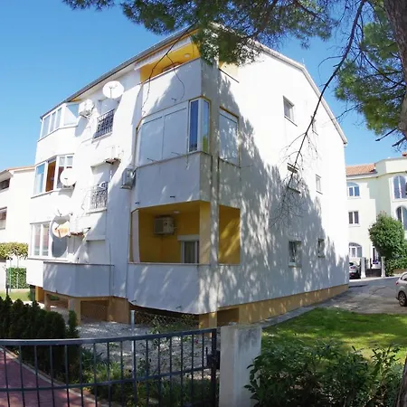 Eda Apartment